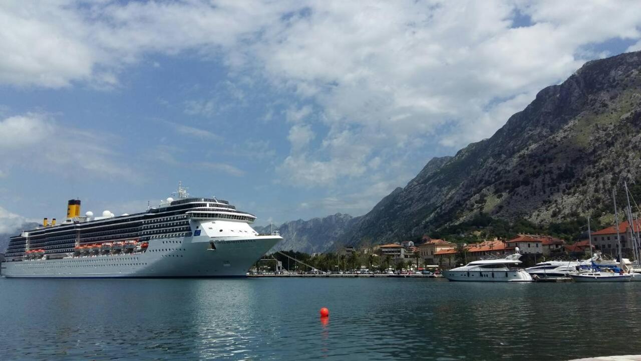 Ferienwohnung Radiant Kotor Exterior foto